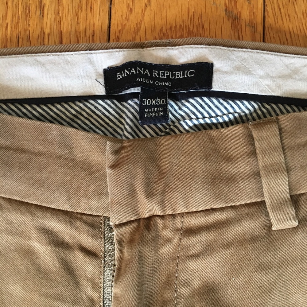 Banana Republic Khaki Aiden Chino